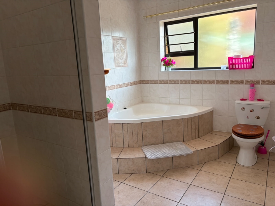 4 Bedroom Property for Sale in Forest Downs Eastern Cape